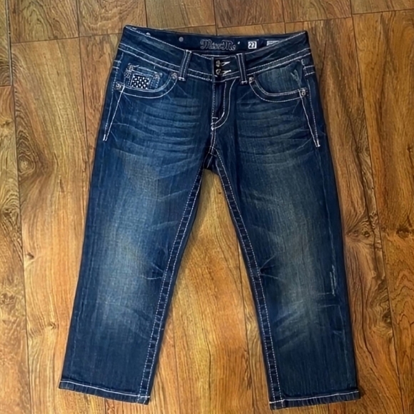Gorgeous Miss Me Skinny Jeans With Embellished Pockets 31" Inseam - Picture 2 of 2